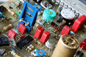 Altes elektronisches Bauteil - ImageShop