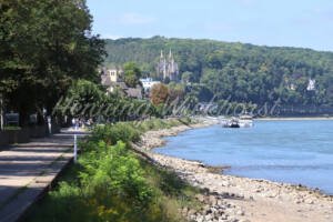 Am Rheinufer in Remagen - ImageShop Online