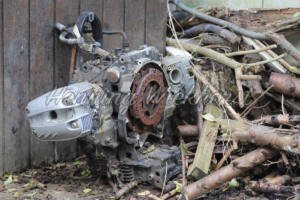 Ausrangierter Motorrad-Motor - ImageShop Online