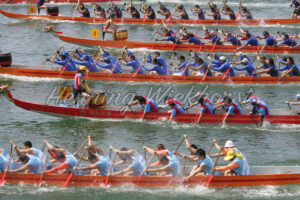 Bahnen in einem Drachenboot-Rennen - ImageShop