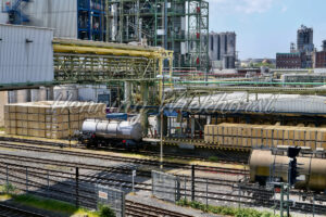 Bahnhof einer Raffinerie - ImageShop