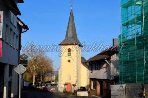 Berkum (9) – Blick auf die St. Gereon Kirche - ImageShop Online