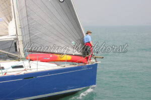 Bug-Ausguck auf Segelboot - ImageShop