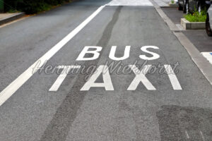 Bus- und Taxi-Spur - ImageShop