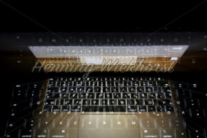 Datenfluss aus einem Laptop - ImageShop