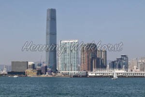 Die Skyline von Kowloon-West in Hong Kong - ImageShop Online