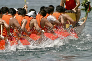 Drachenboot im Rennen - ImageShop