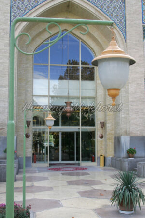 Eine Tür des Abasi Hotels - ImageShop