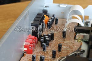 Elektrischer Schalter auf Leiterplatte - ImageShop Online