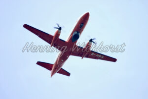 Flugzeug am Himmel - ImageShop