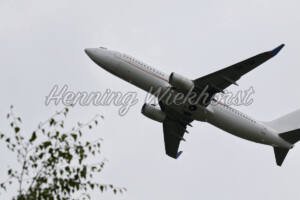 Flugzeug im Aufstieg - ImageShop Online