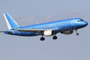 Flugzeug im Landeanflug - ImageShop Online
