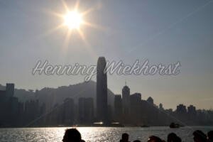 Grelle Sonne in Hong Kong - ImageShop Online