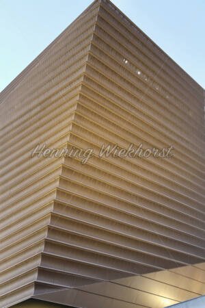 Hong Kong – Fassade der Chinese Opera - ImageShop Online
