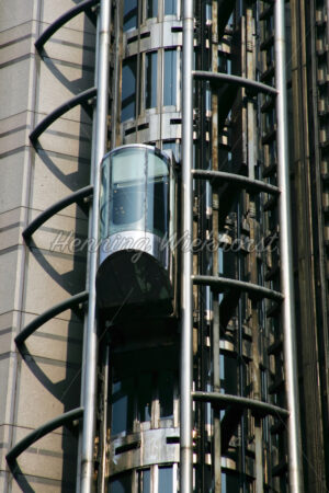 Hong Kong: Aussen-Fahrstuhl - ImageShop