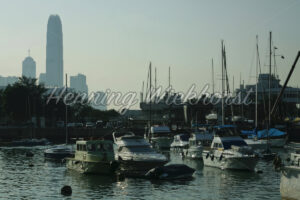 Hong Kong: Causeway Bay Hafen vor Central Skyline - ImageShop