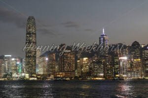 Hong Kong Central am Abend - ImageShop Online