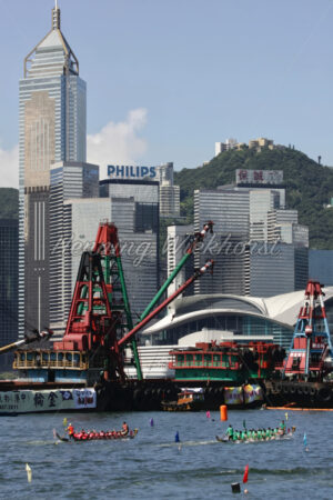 Hong Kong: Kräne vor Wan Chai - ImageShop