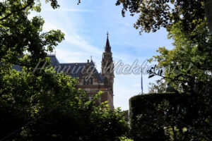 Kleiner Turm des Friedenspalastes - ImageShop