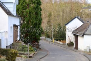 Kürrighoven (8) – Da wo die Straße den Bach bezwingt - ImageShop Online