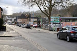 Niederbachem (21) – Hauptstraße mit Verkehr - ImageShop Online