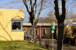 Niederbachem (7) – Schule und Drachenfels - ImageShop Online