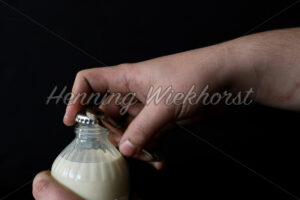 Öffnen einer Flasche - ImageShop