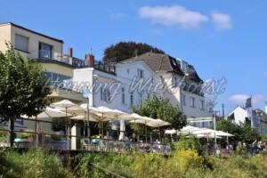 Remagen am Ufer vom Rhein - ImageShop Online