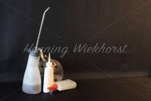 Schmiermittel aus einer Werkstatt - ImageShop Online