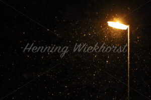 Schnee im Lanternenlicht - ImageShop