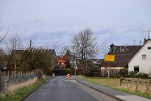 Villiprott (17) – Dorfzufahrt - ImageShop Online