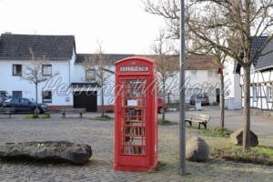 Villiprott (8) – Ein Dorfplatz mit englischem Flair - ImageShop Online