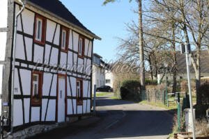 Werthoven (5) – Blick in die Kapellenstraße - ImageShop Online