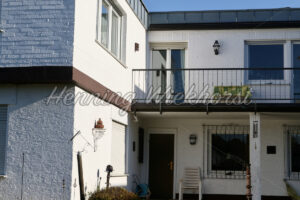 Wohnhaus mit Balkon - ImageShop