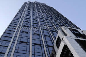 Wolkenkratzer-Fassade in Hong Kong - ImageShop Online