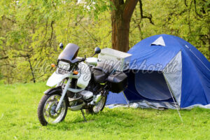 Zelten mit dem Motorrad - ImageShop