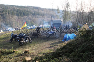 Zeltlager von einem Motorradtreffen (6) - ImageShop