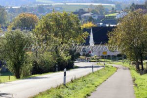 Zufahrt nach Oberbachem - ImageShop Online